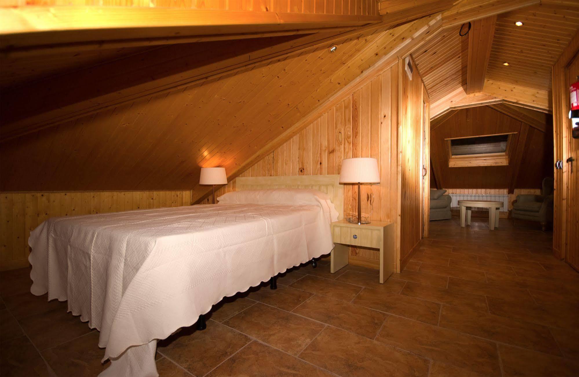 Casa Rural Los Sombredales Сото дел Барко Екстериор снимка